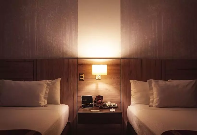 プレミアムルーム, Aku Hotels