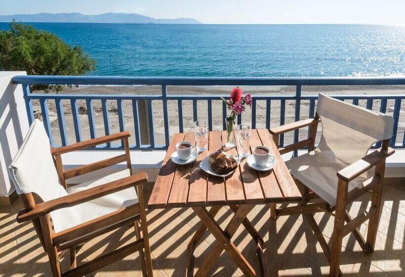 Triple Room Sea View, Anesis