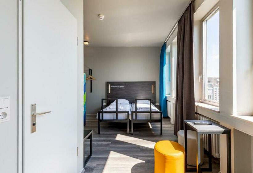 Семейный Номер, a&o Aachen Hauptbahnhof