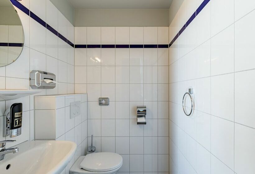 Семейный Номер, a&o Aachen Hauptbahnhof