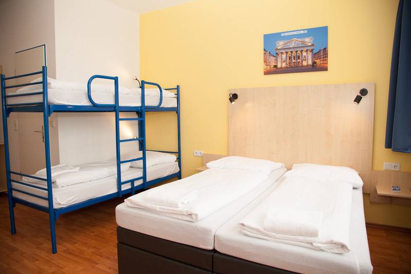 Семейный Номер, a&o Aachen Hauptbahnhof