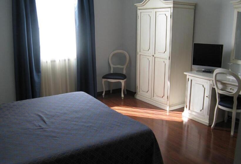 Номер Стандарт, International