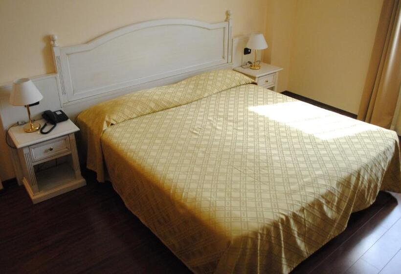 Номер Стандарт, International