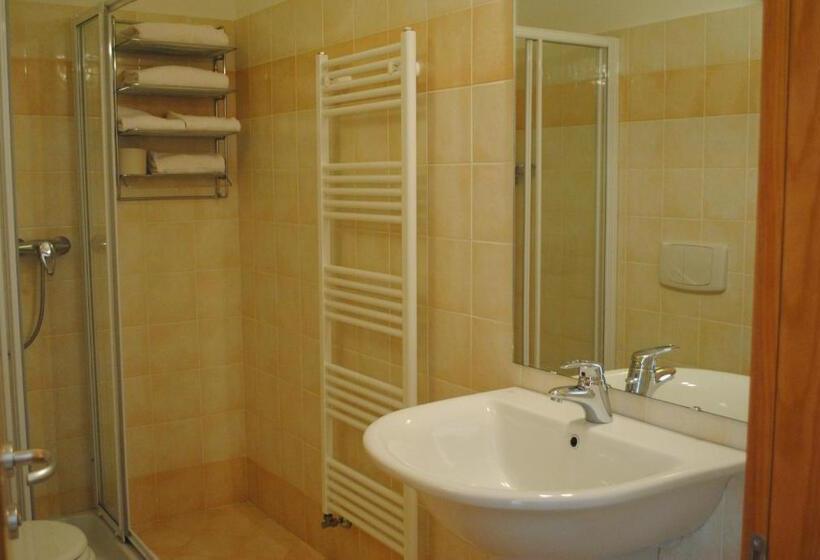 Трехместный Номер Superior, International