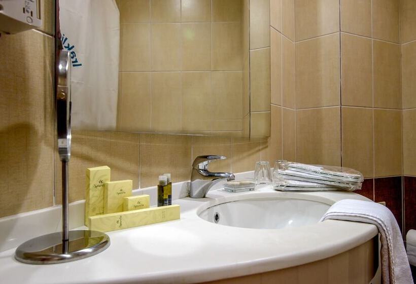 اتاق استاندارد یک نفره, Iraklion