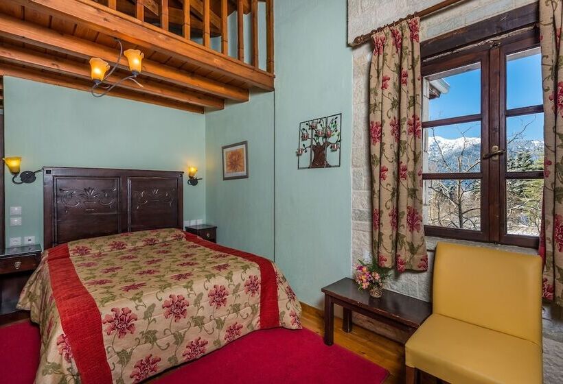 四人标准间, Mikri Arktos