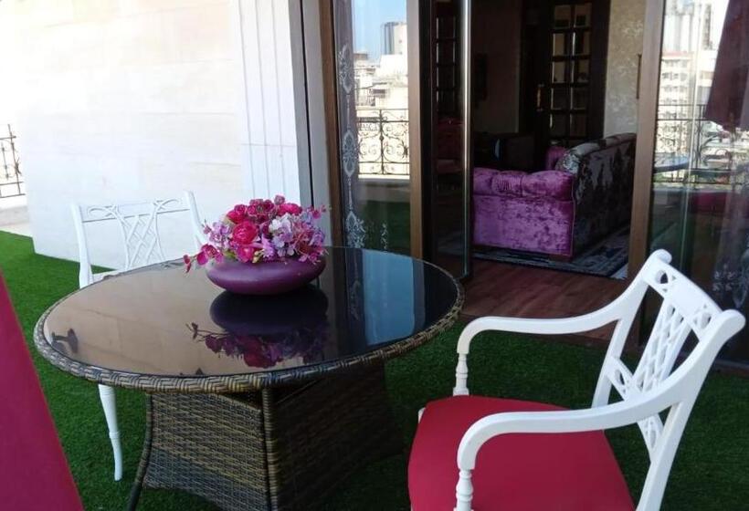 Suite with Terrace, Q