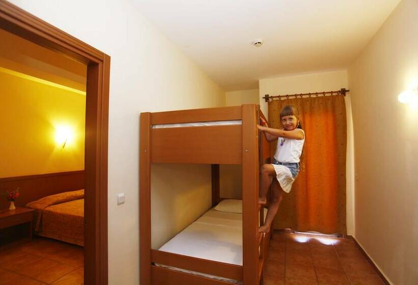 패밀리 룸, Seker Resort