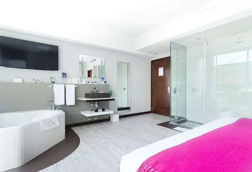 سوییت جونیور, Stannum Boutique Hotel & Spa