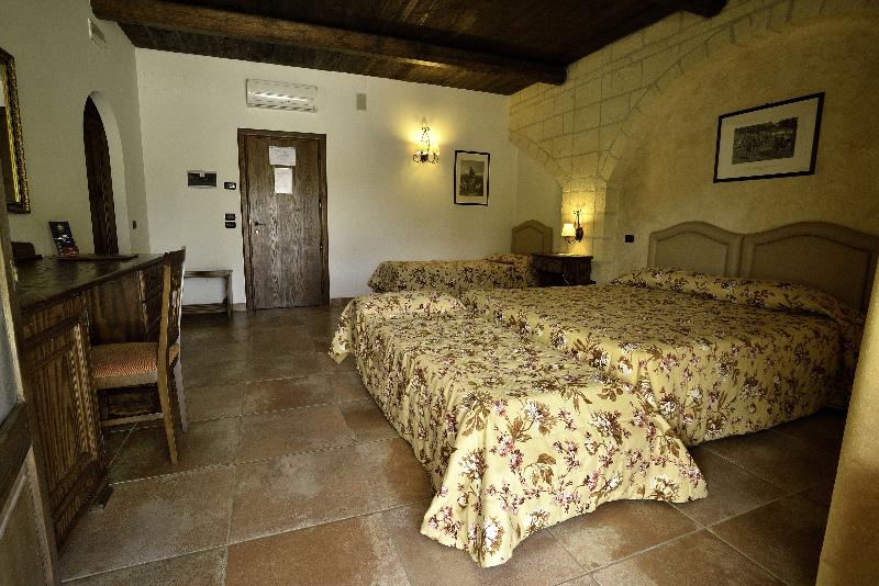اتاق استاندارد چهار تخته, Tenuta San Francesco