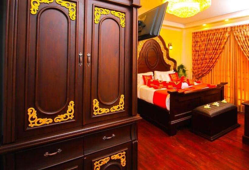 디럭스 룸 킹사이즈 침대, White House