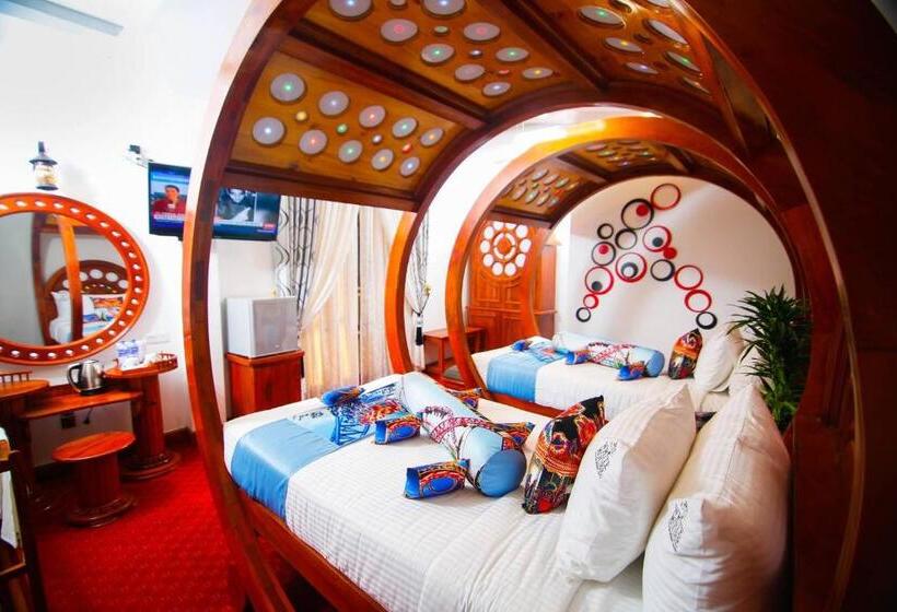 디럭스 룸 킹사이즈 침대, White House