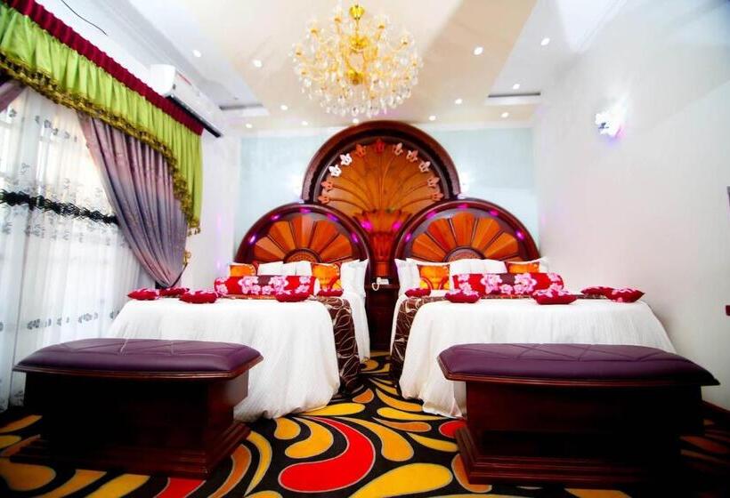 수피리어 패밀리 룸, White House