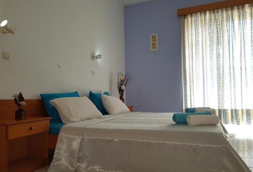 Студио Стандарт с Балконом, Pyrgos Hotel Apartments