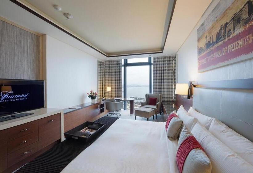 اتاق لوکس با تخت بزرگ, Fairmont Baku Flame Towers