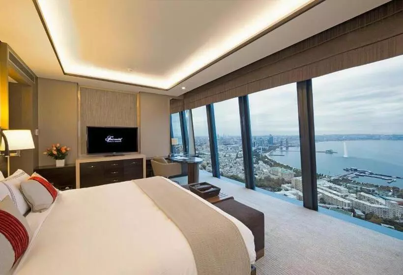 اتاق لوکس با تخت بزرگ, Fairmont Baku  Flame Towers
