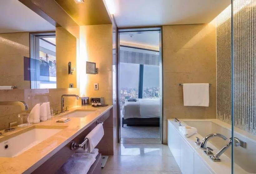 مجموعه ویستا شهر, Fairmont Baku  Flame Towers