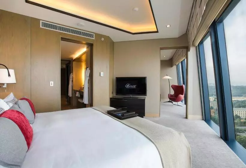 مجموعه ویستا شهر, Fairmont Baku  Flame Towers