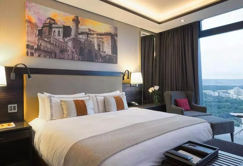 اتاق استاندارد با تخت بزرگ, Fairmont Baku  Flame Towers