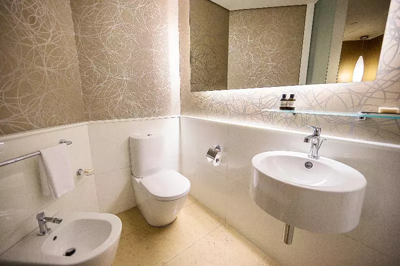سوییت با چشم‌انداز دریا, Fairmont Baku  Flame Towers
