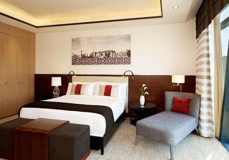 اتاق استاندارد با تخت بزرگ, Fairmont Baku Flame Towers