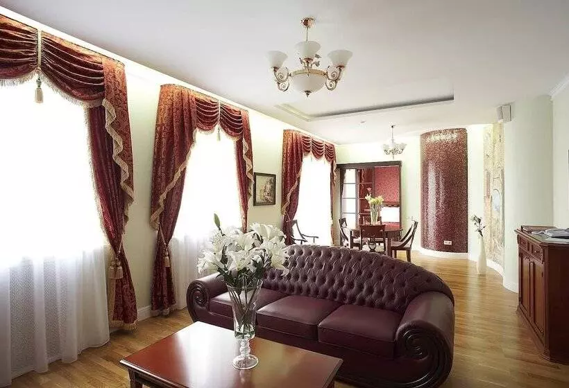 スイート, Imperial Club Delux