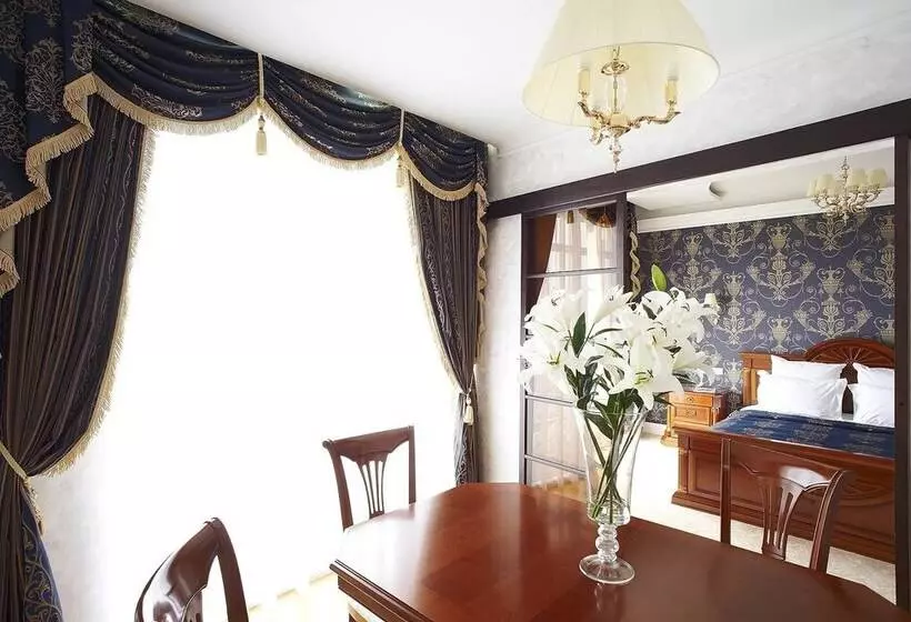 スイート, Imperial Club Delux