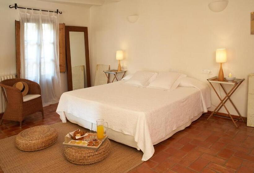 جناح, La Plaça Madremanya