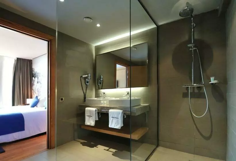 اتاق استاندارد با بالکن و چشم‌انداز دریا, Mercure Quemado Al Hoceima Resort