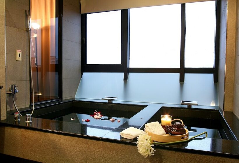 اتاق استاندارد, Resort One