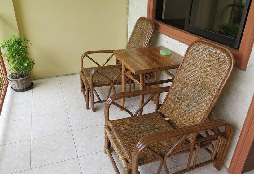 اتاق لوکس با چشمانداز دریا, Wellbeach Dive Resort