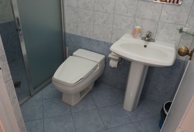 اتاق خانوادگی با چشمانداز دریا, Wellbeach Dive Resort