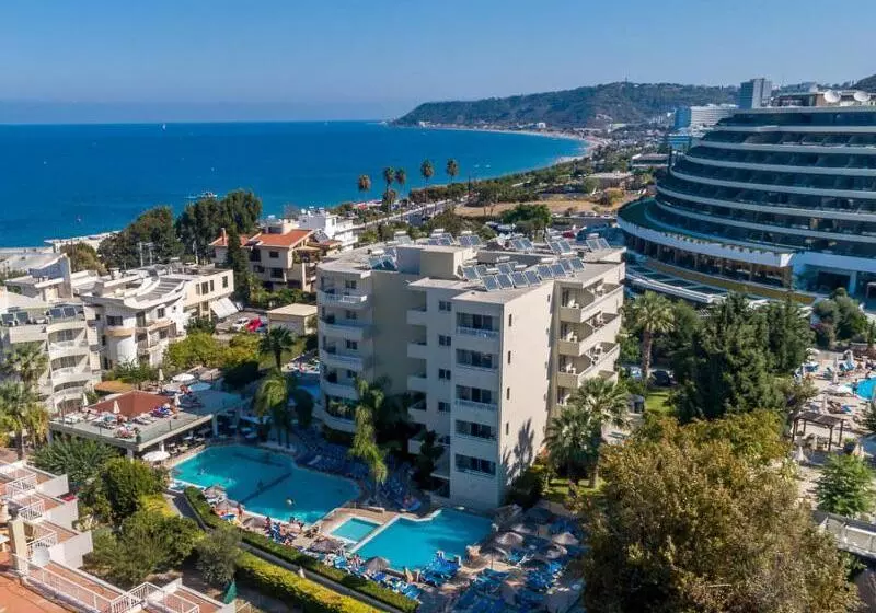 اتاق اکونومی, Poseidonia Apartments