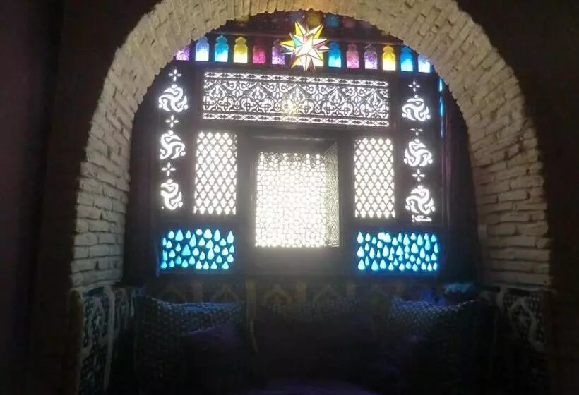 سوییت, Riad Dar Dzahra