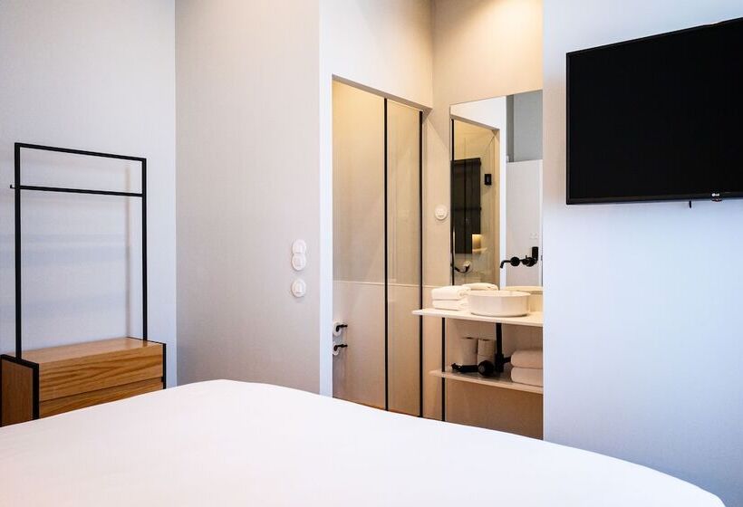 اتاق استاندارد, A House In Estoril  Adults Only