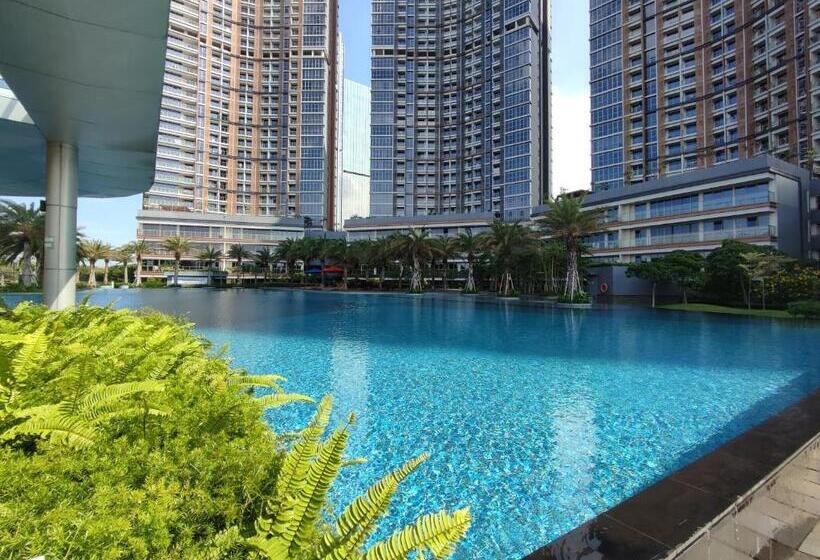 דירת חדר נוף לים, 2 Room 3beds Near Pik Avenue With Beautiful View