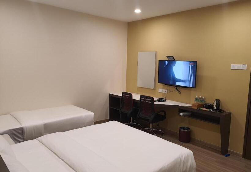 3-Bett-Standardzimmer, T Square