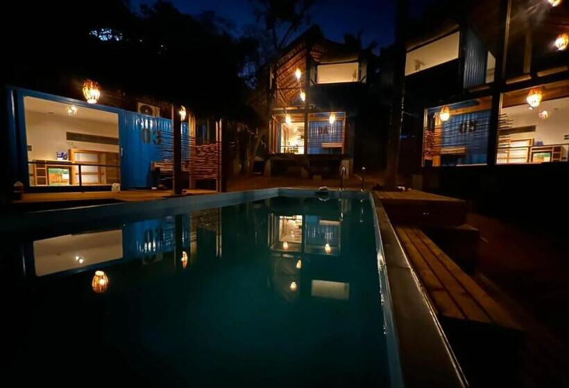 带大床的标准间, H20 Container Cabins