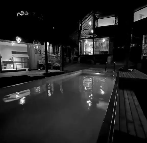 キングサイズベッドのスタンダードルーム, H20 Container Cabins