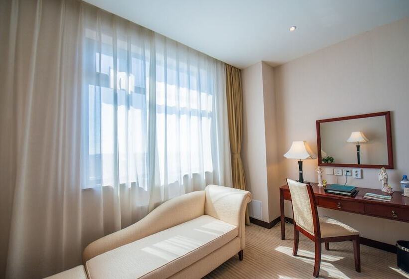 سوییت جونیور, Beijing Palace Soluxe Hotel Astana