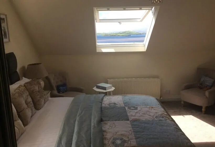 Standard Room with Hot Tub, Edencrest B&b