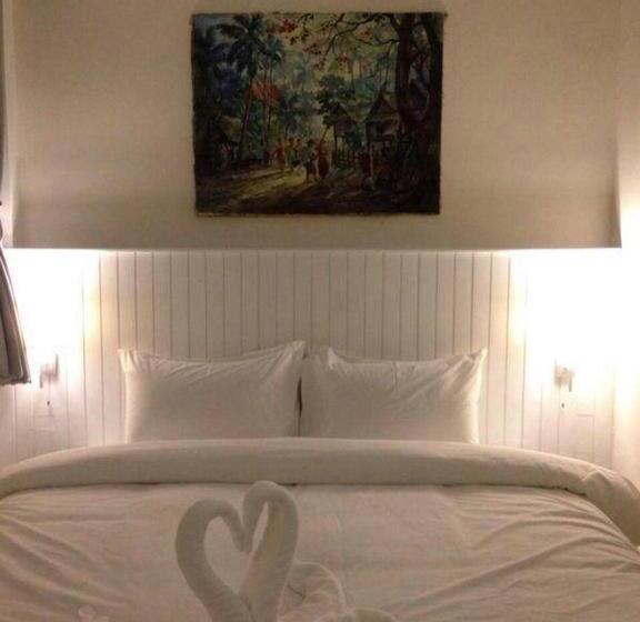 스탠다드 스튜디오 킹침대, Cha_inn @ Cha Am