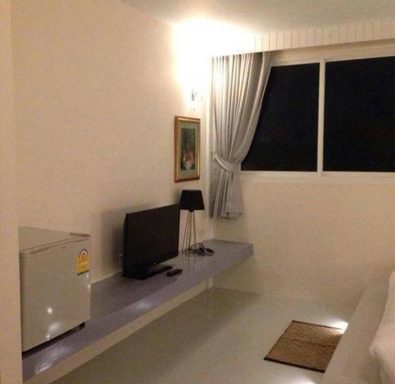 스탠다드 스튜디오 킹침대, Cha_inn @ Cha Am