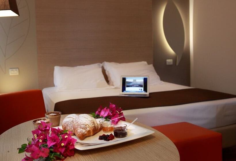 اتاق سوپریور, Colonne