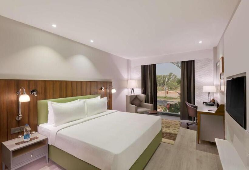 Номер Deluxe, Country Inn & Suites By Radisson Chandigarh Zirakpur