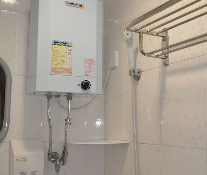 اتاق استاندارد یک نفره, Dragon Hostel Hong Kong