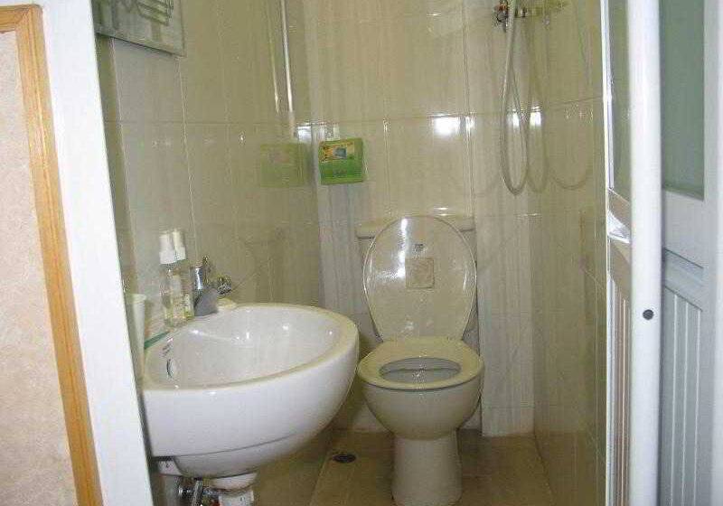 اتاق استاندارد یک نفره, Dragon Hostel Hong Kong