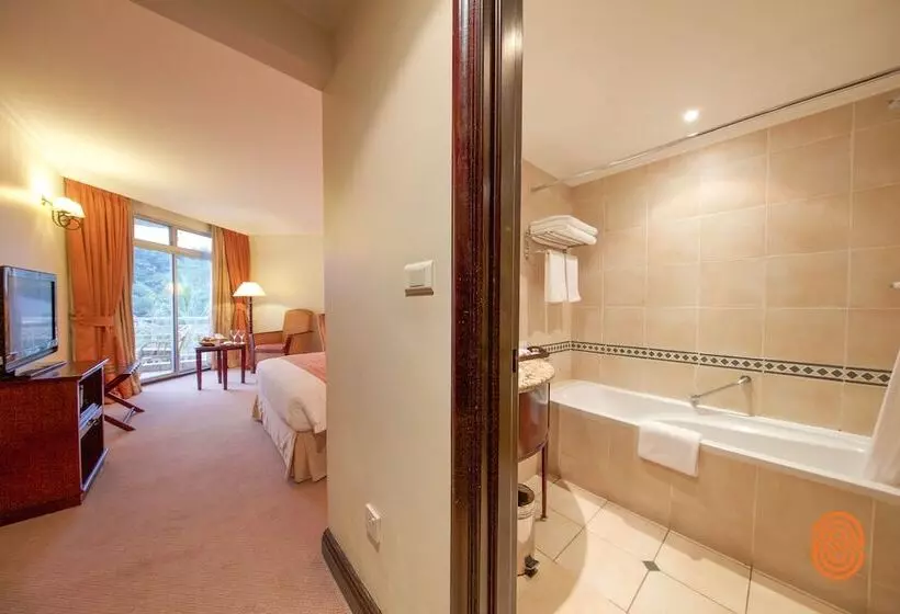اتاق استاندارد, Lake Kivu Serena