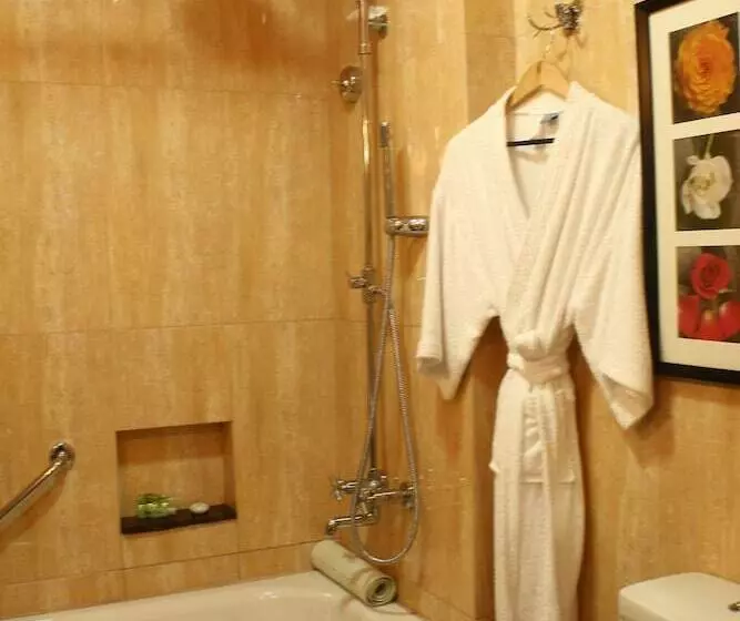 اتاق لوکس, Lee Boutique Hotel Tagaytay