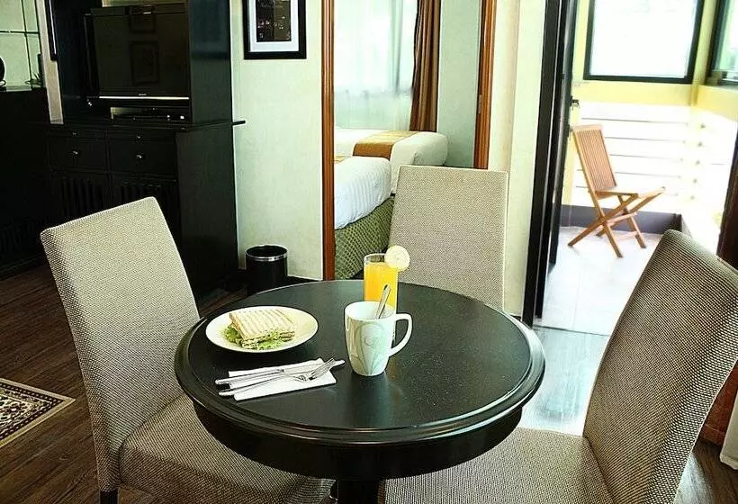 سوئیت 2 خوابه, Lee Boutique Hotel Tagaytay
